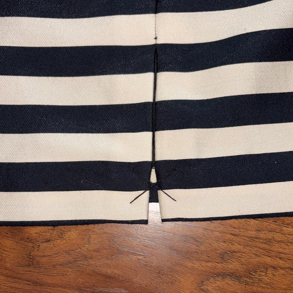 Worthington Black and Cream Striped Mini Skirt 16W - Picture 7 of 8